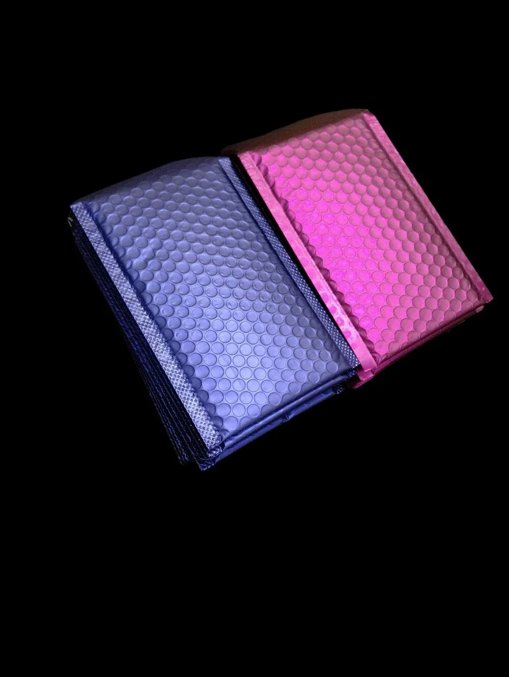 20ct. 4x8 Metallic Wine & Mid-night Blue Bubble Mailer ✨️PRICE FIRM✨️